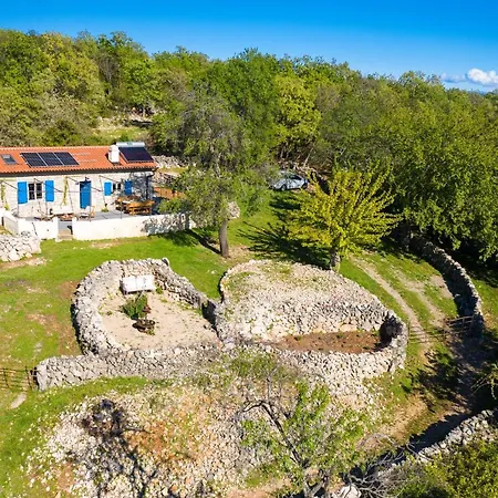 בית נופש Eco House Picik