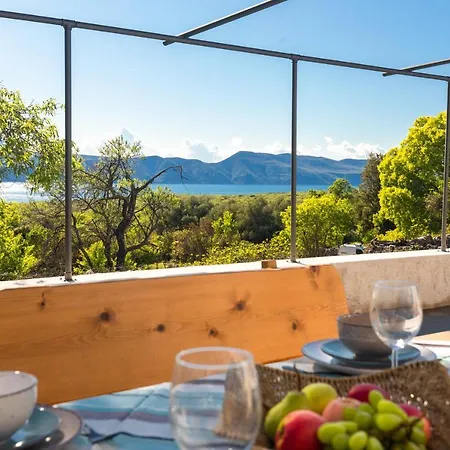 Eco House Picik * Pinezići